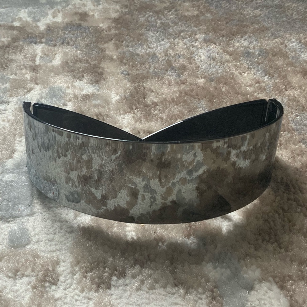 Futuristic Monoframe Sunglasses